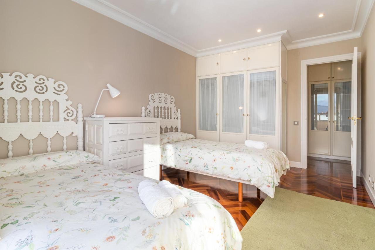 Apartamento Luminoso Cerca Playa Sardinero Con Parking Privado 산탄데르 외부 사진